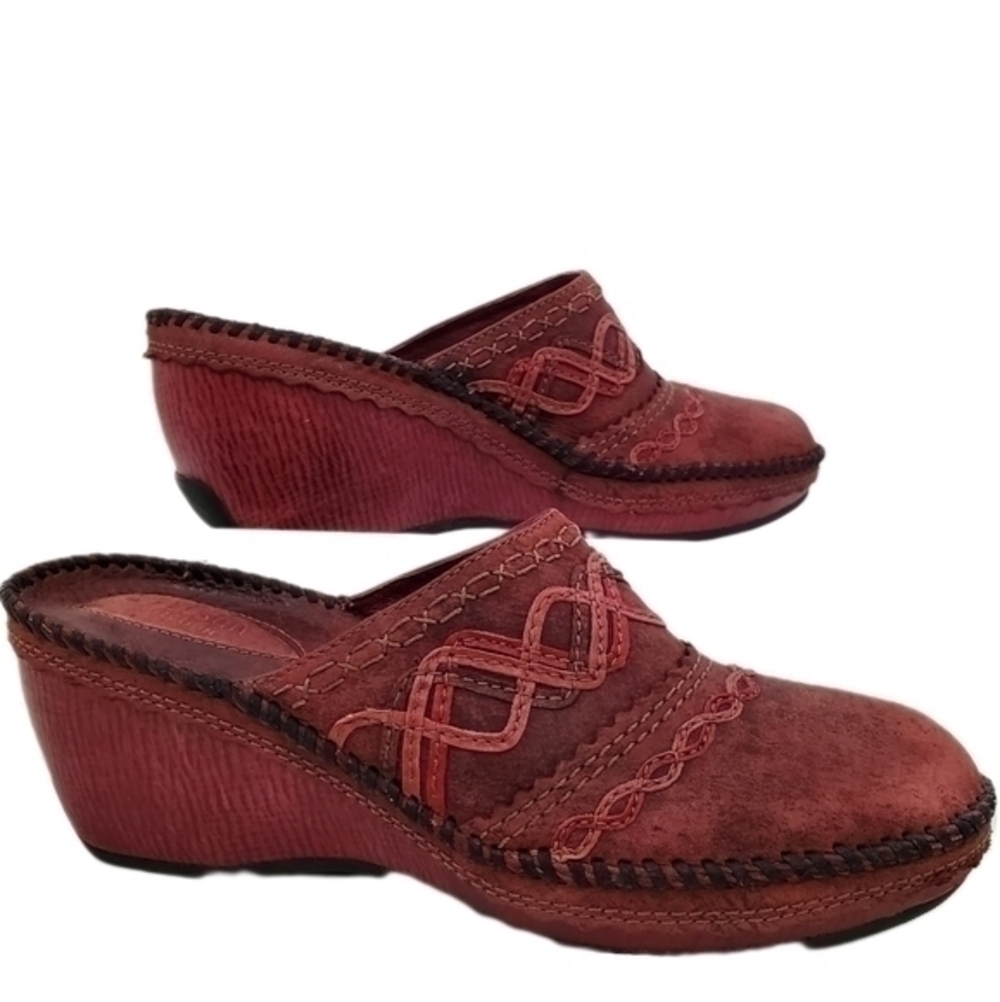 Clarks Artisan Womens Red Brown Leather Mules Embroidery Suede Clogs 7.5